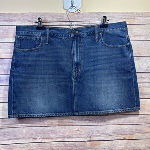 Madewell Denim Mini Skirt Med Wash Size 33